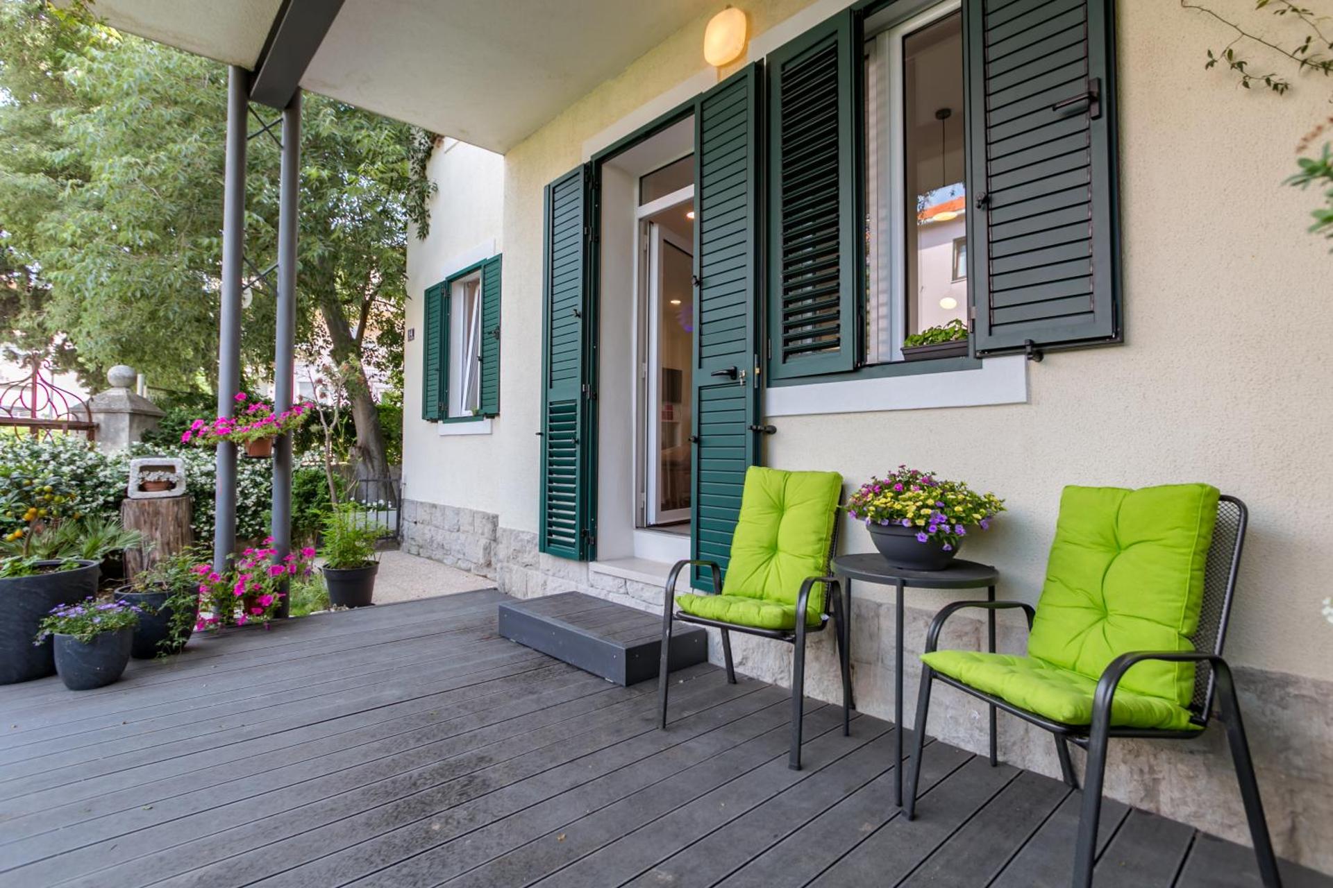 Vana & Tea Luxury Studio Apartment