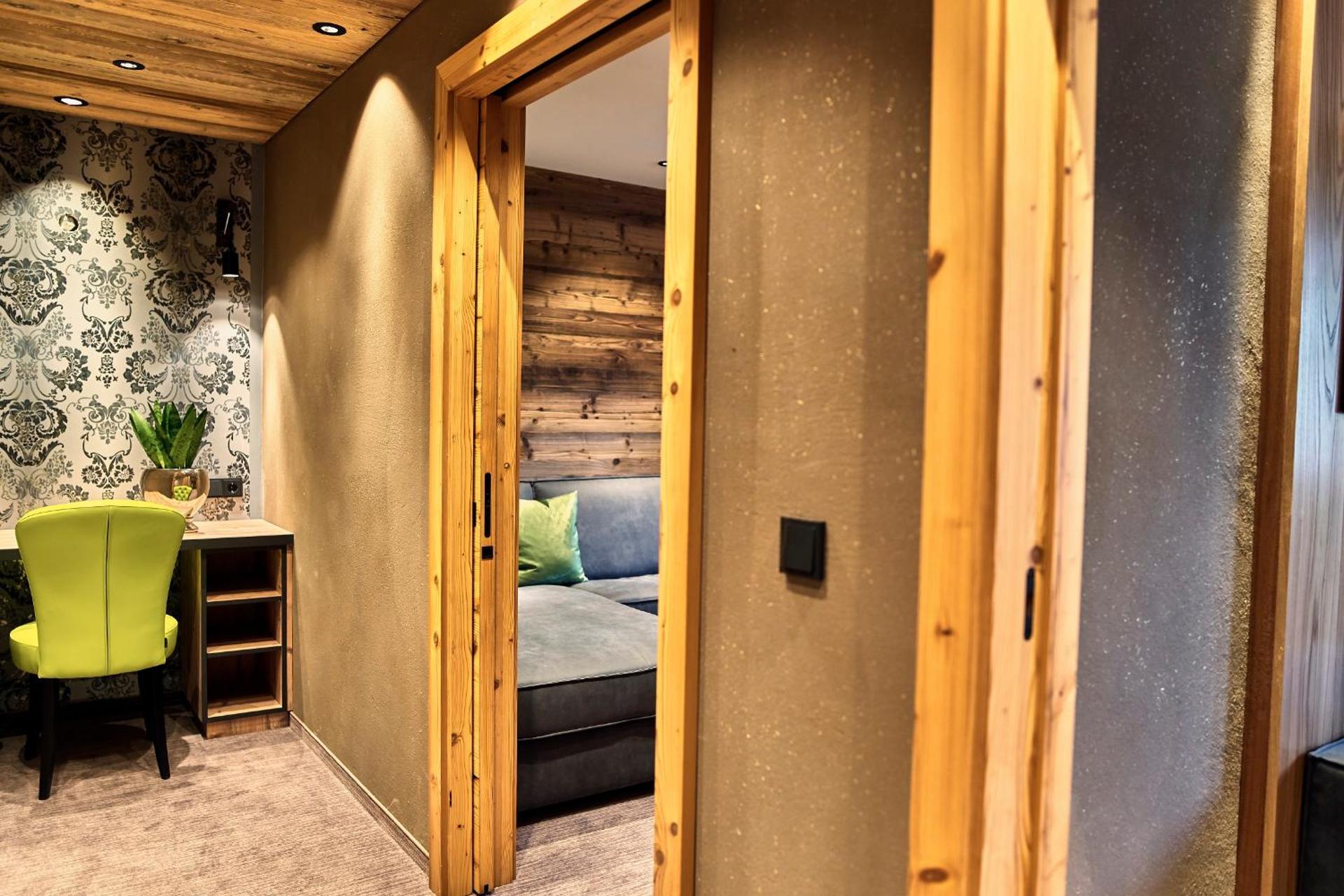 Photo of the whole room