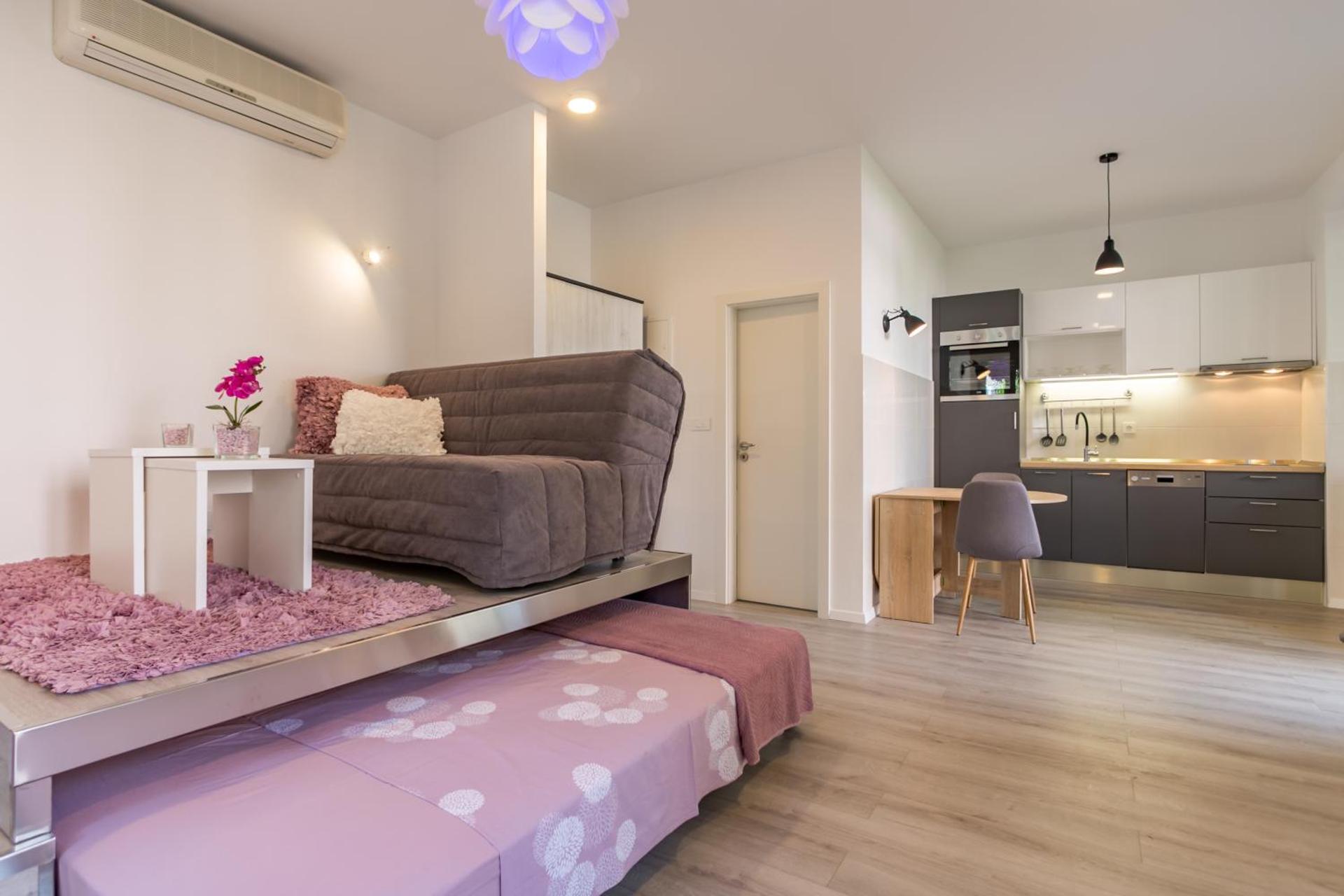 Vana & Tea Luxury Studio Apartment