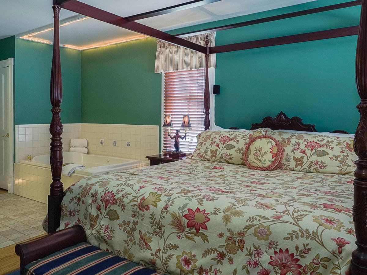 George Brooks House B&B