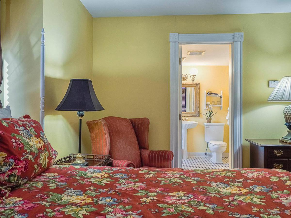 George Brooks House B&B