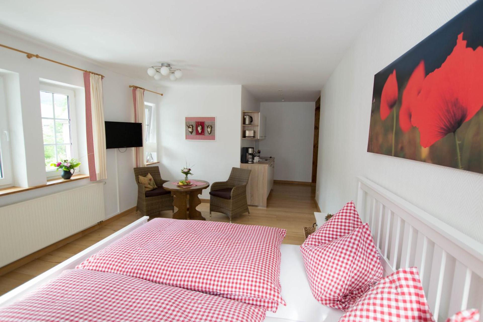 Photo of the whole room