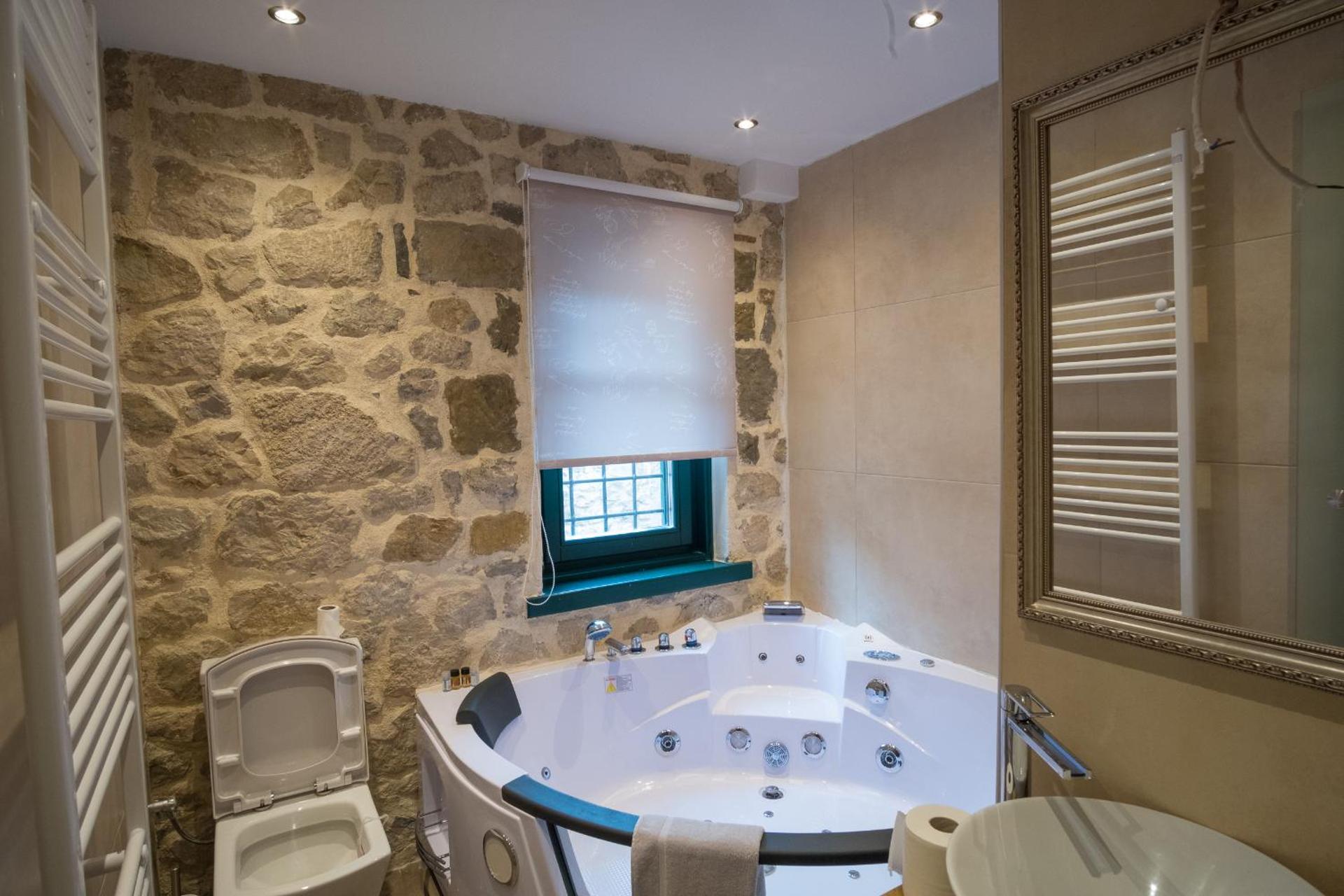 Deluxe Double or Twin Room with River View Balcony and Spa Bath