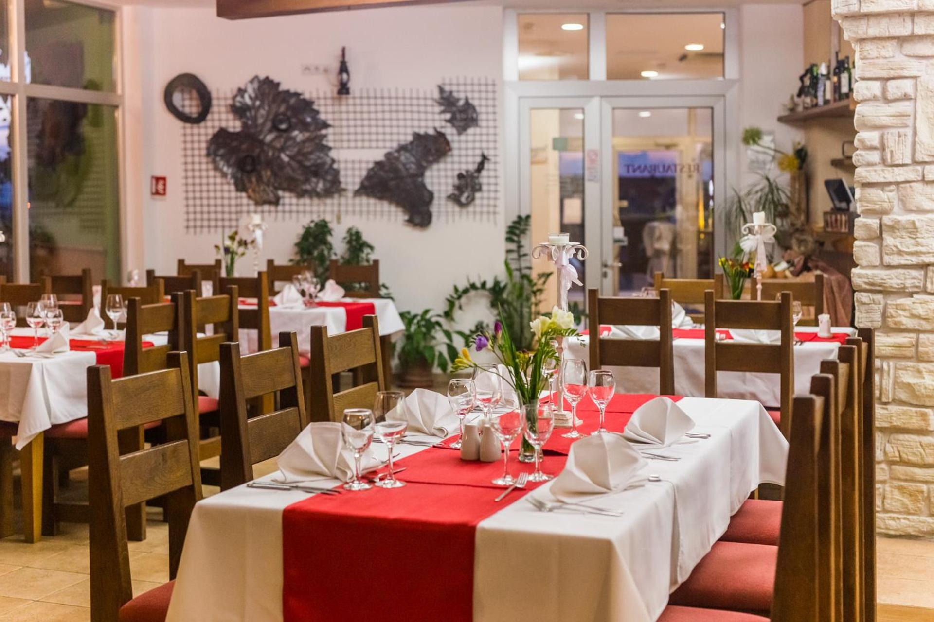 Restaurant/places to eat