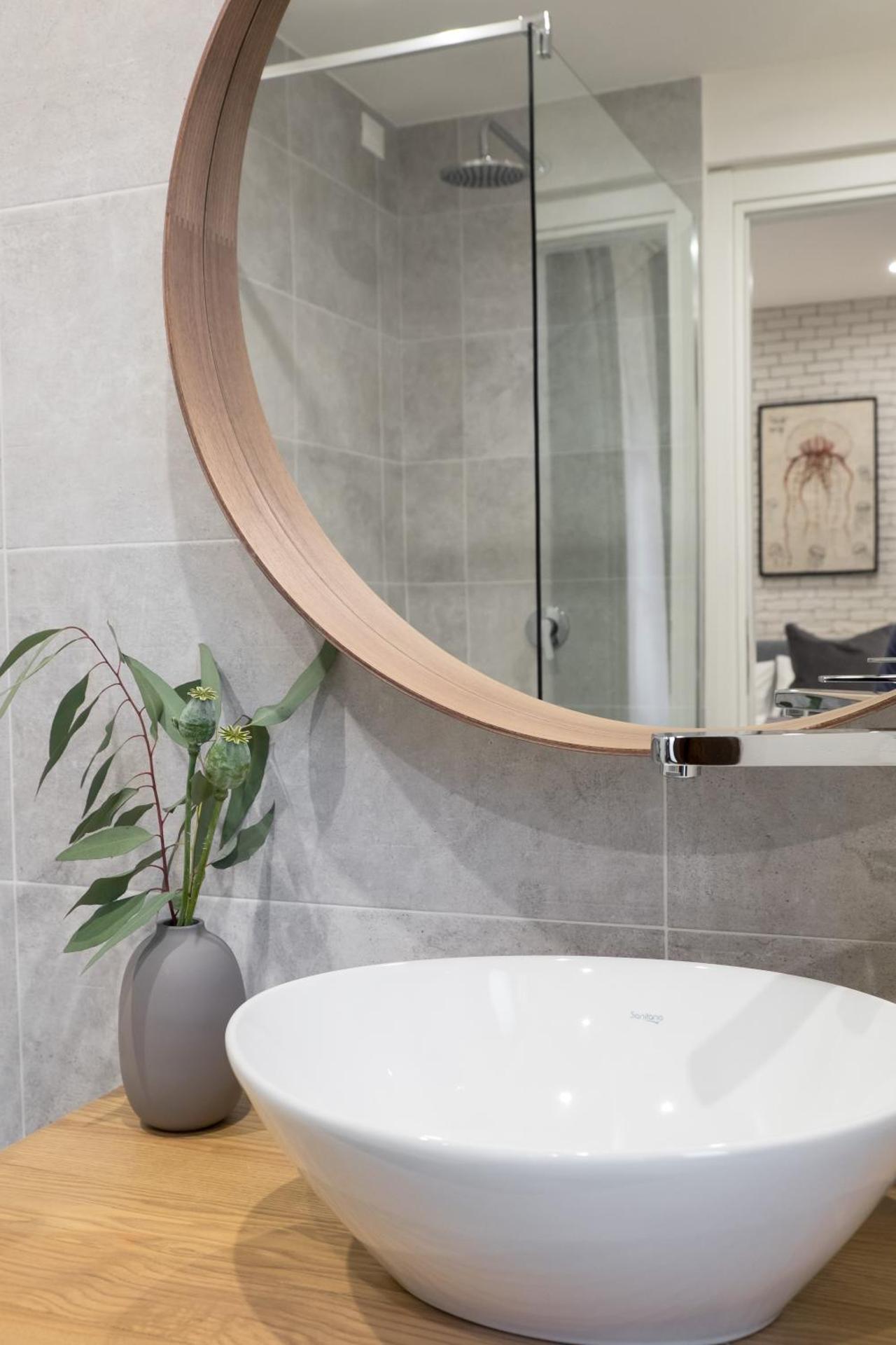 The Gallery 42 Guest House