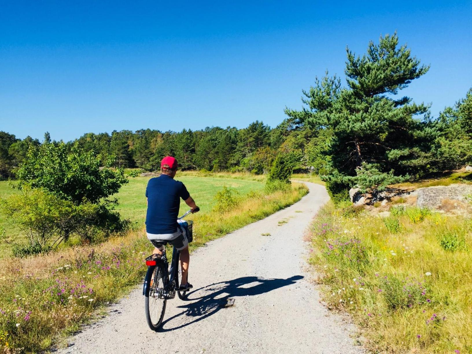 Archipelago-house with pool, boat and bikes