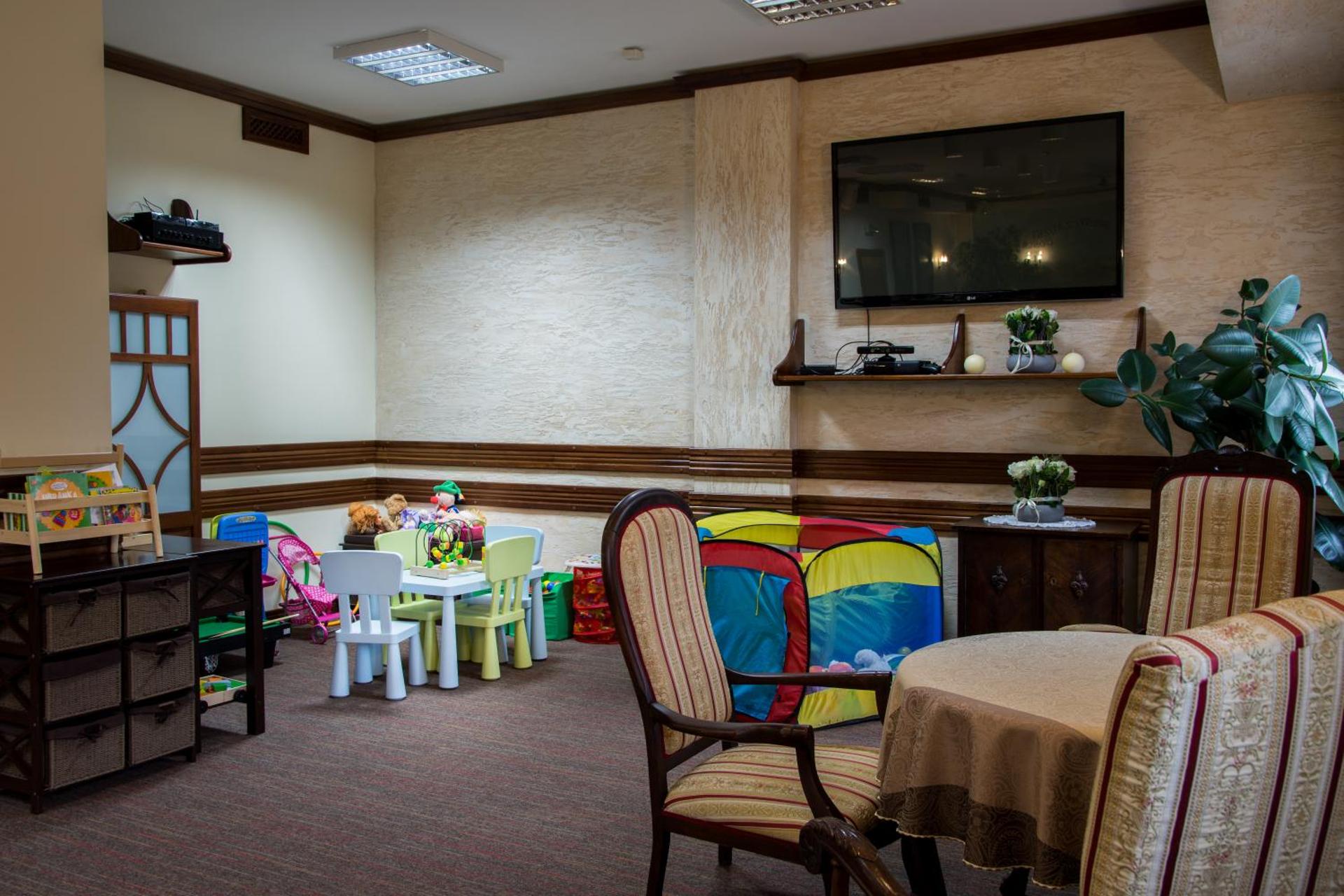 Communal lounge/ TV room