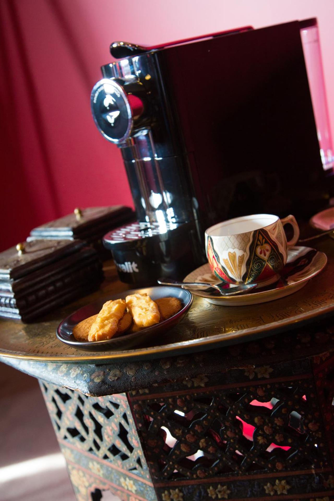 Coffee/tea facilities