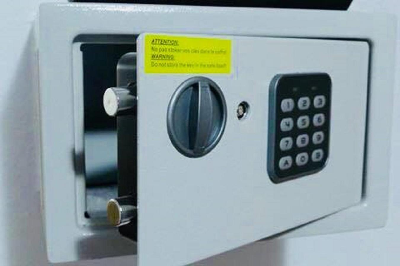 Single Room with Private Bathroom