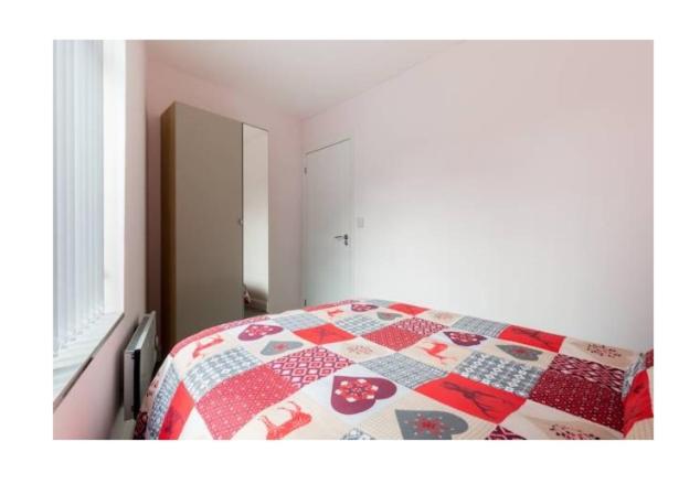 treetops flat3 Hall Green B28