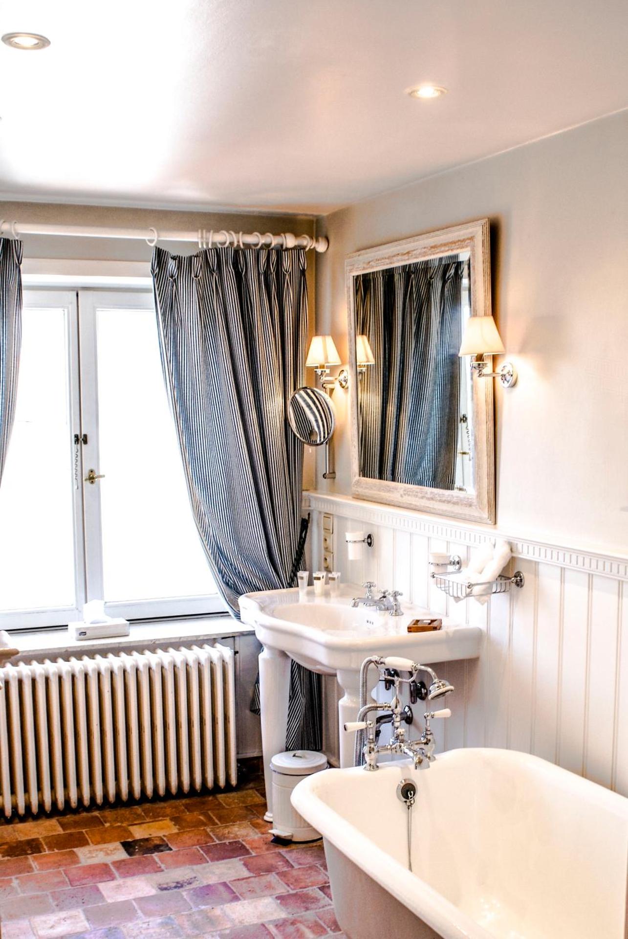 Guest House Huyze Die Maene