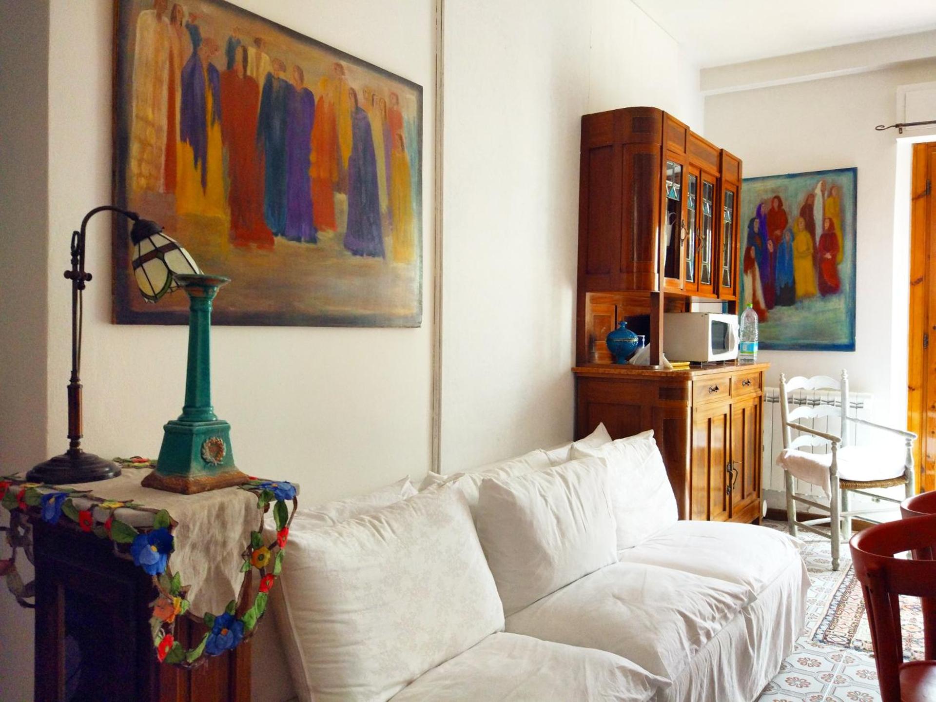 Communal lounge/ TV room