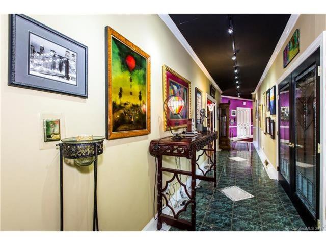 Matthews Manor Bed & Breakfast