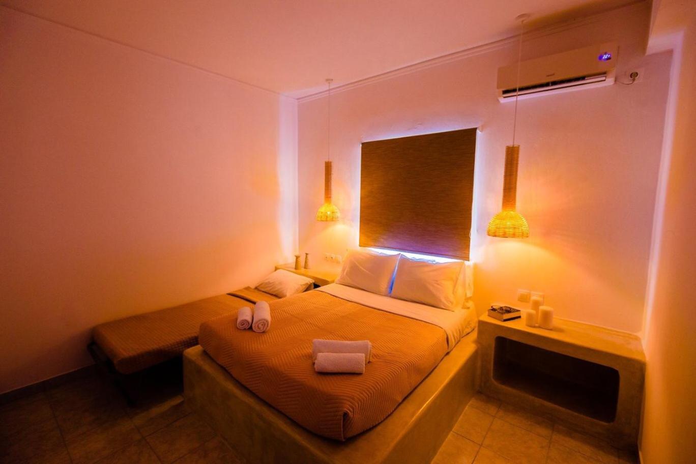 Santorini’s Diamond Houses