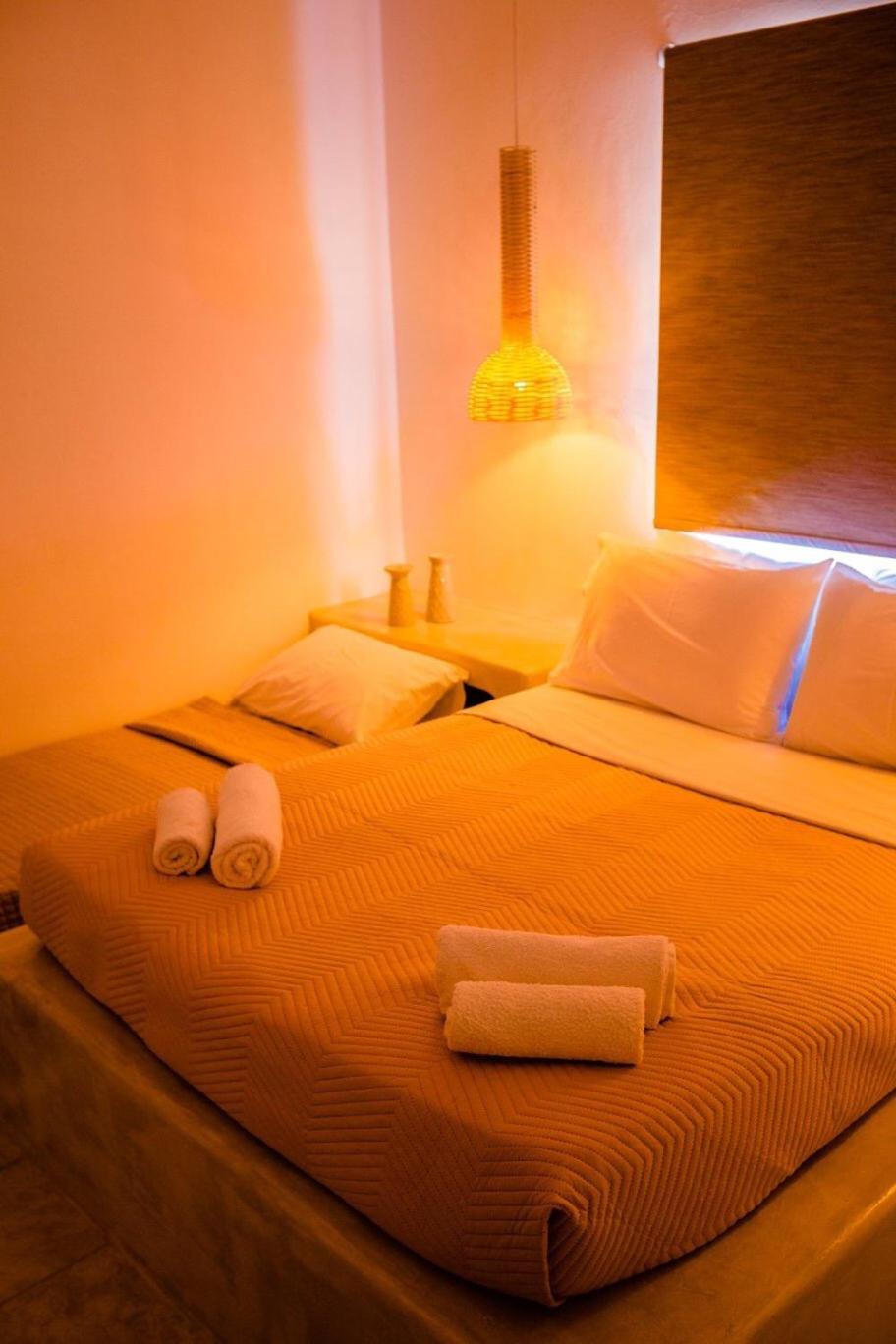 Santorini’s Diamond Houses