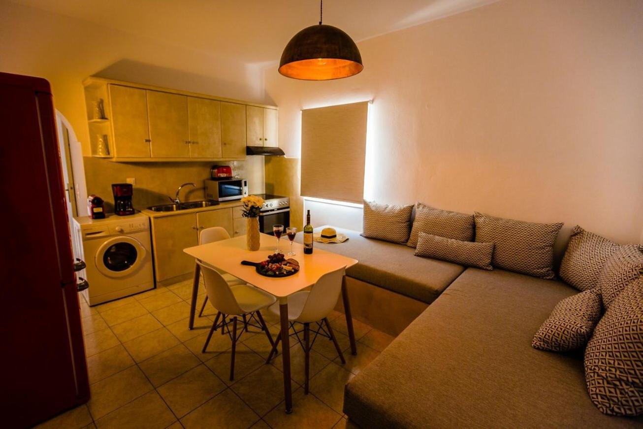 Santorini’s Diamond Houses