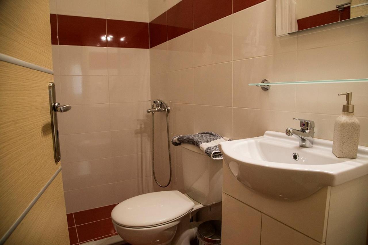 Papatsas Center Houses