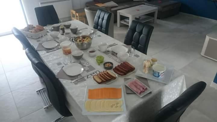 Continental breakfast