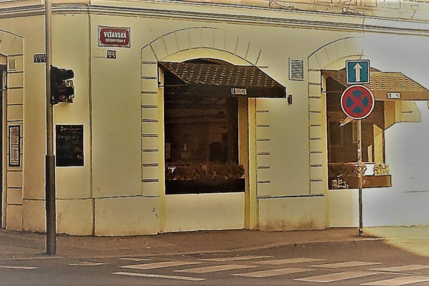 NOT POSSIBLE TO BOOK Apartment Vltavska F