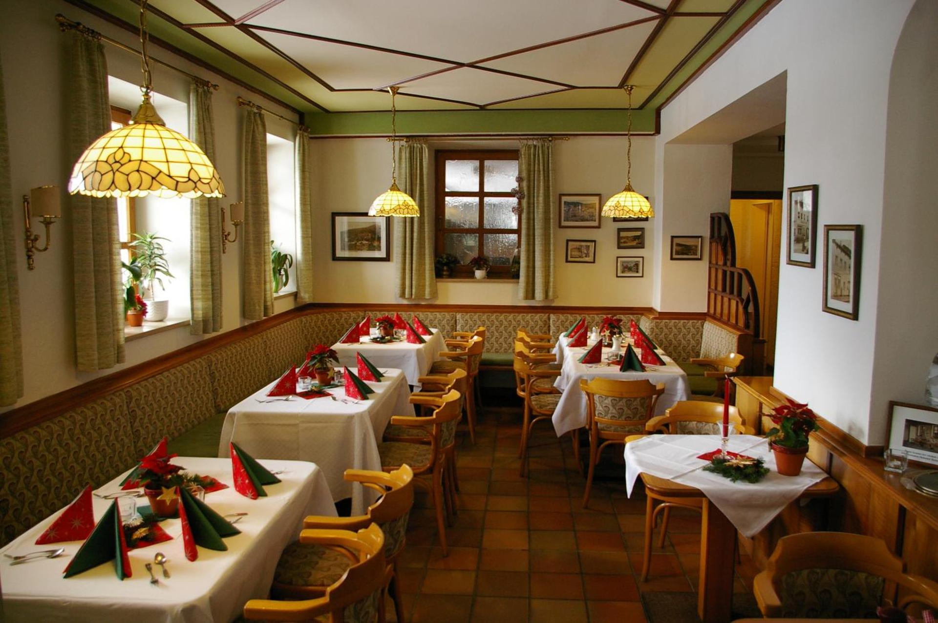 Restaurant/places to eat