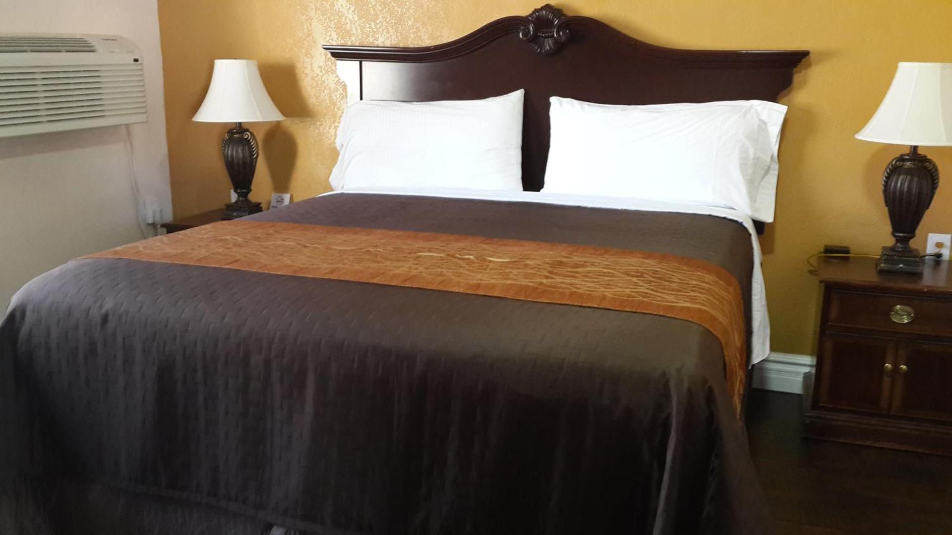 American Regency Inn