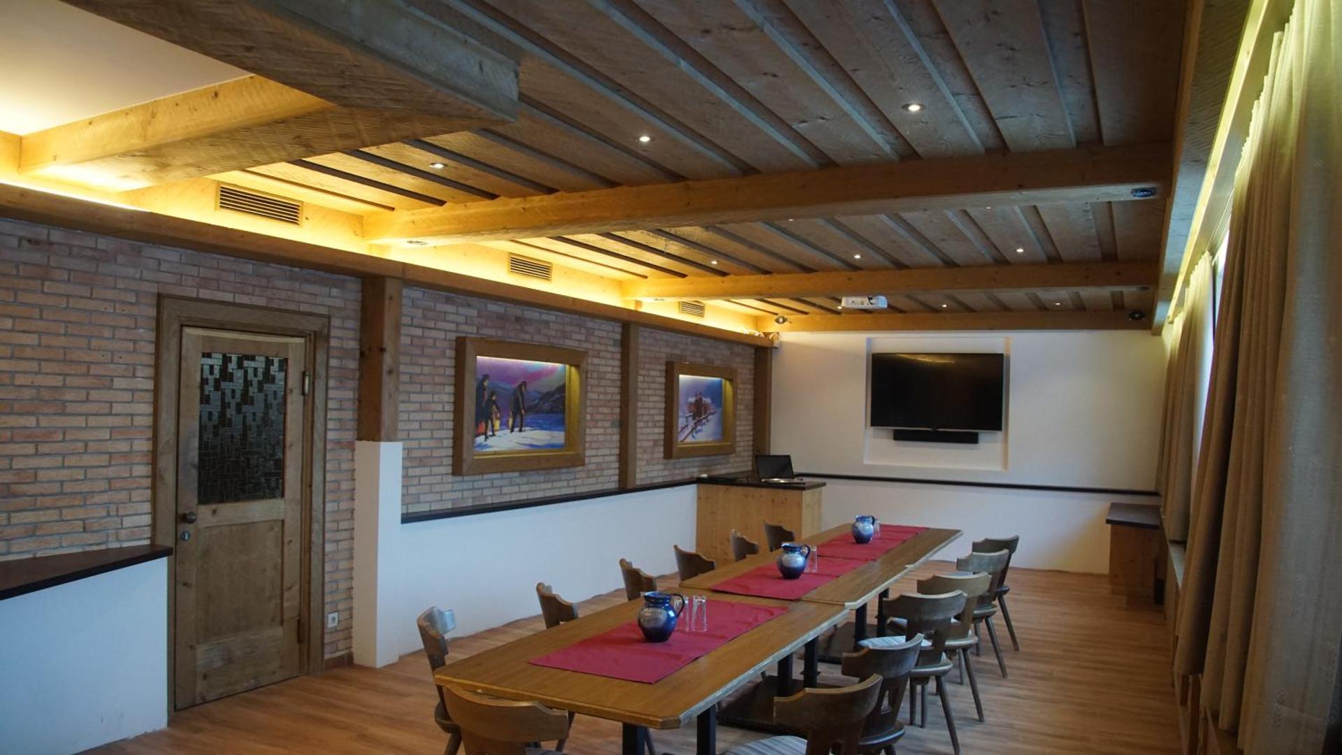 Meeting/conference room