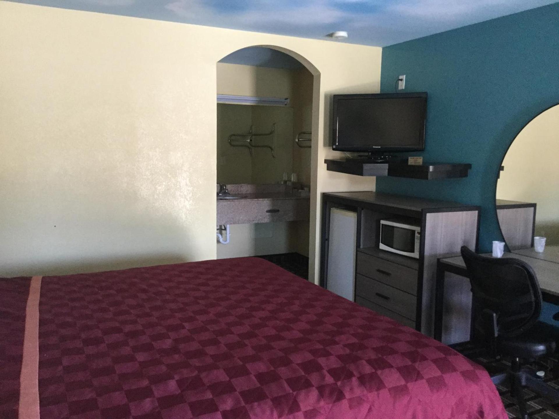 Luxury Inn and Suites Seaworld