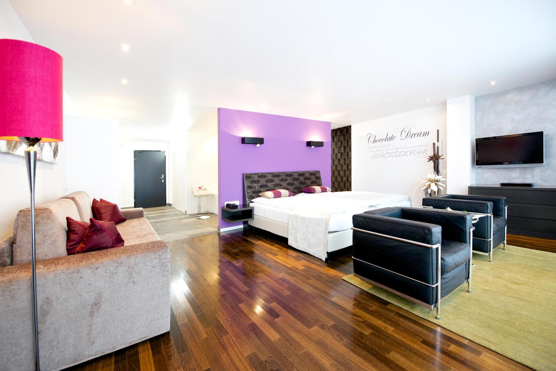 Photo of the whole room