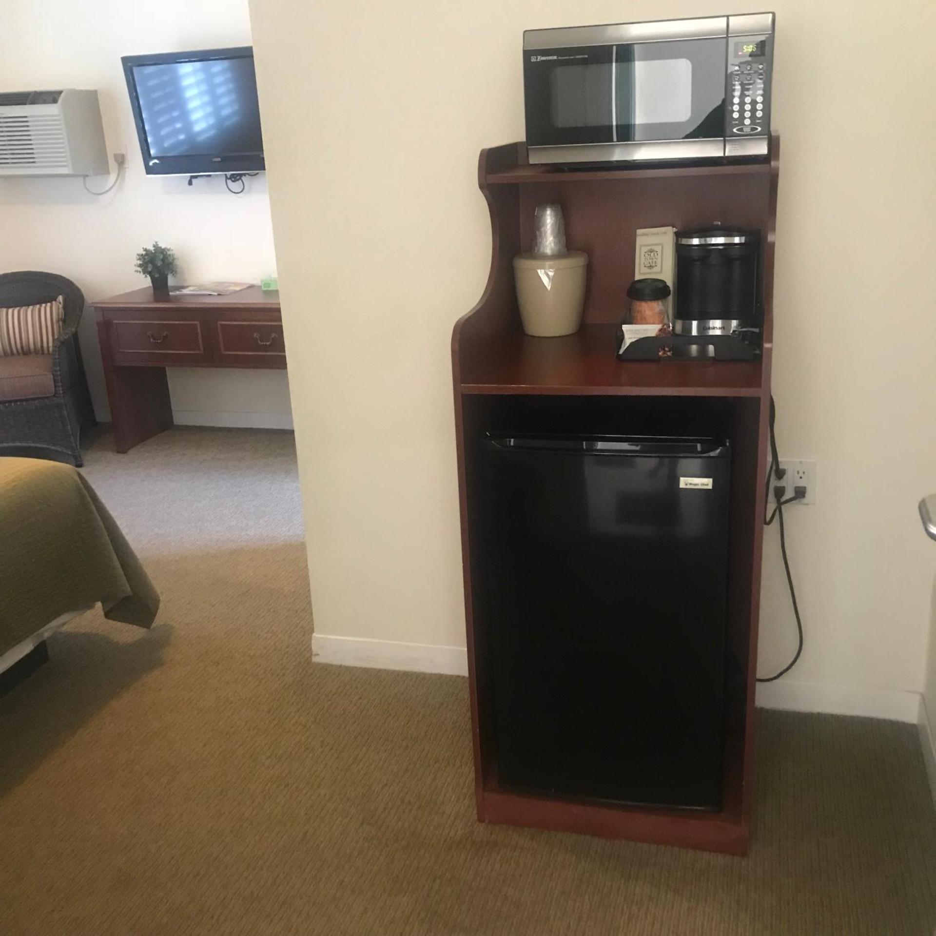 Bella Capri Inn and Suites