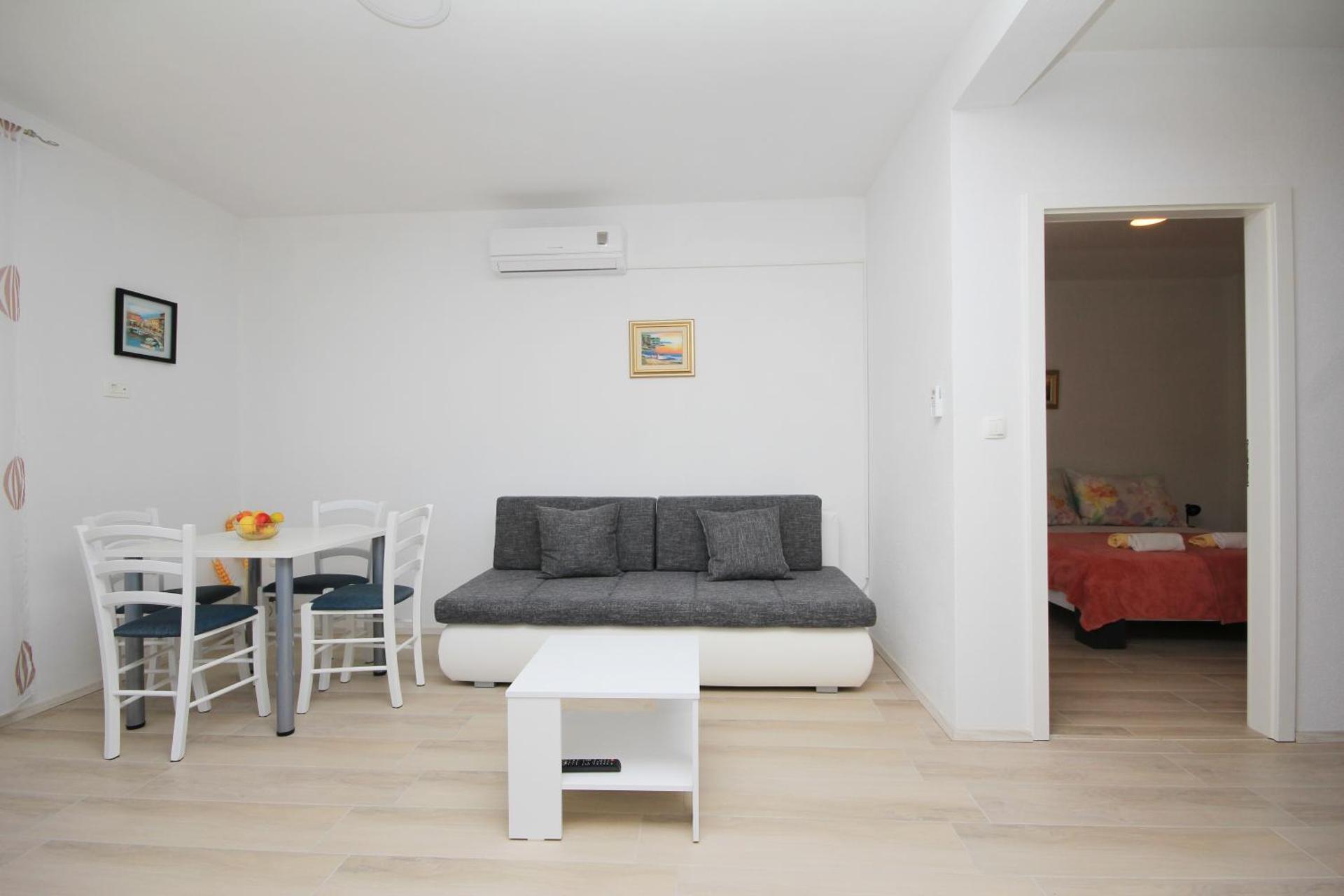 Apartmani Lovre