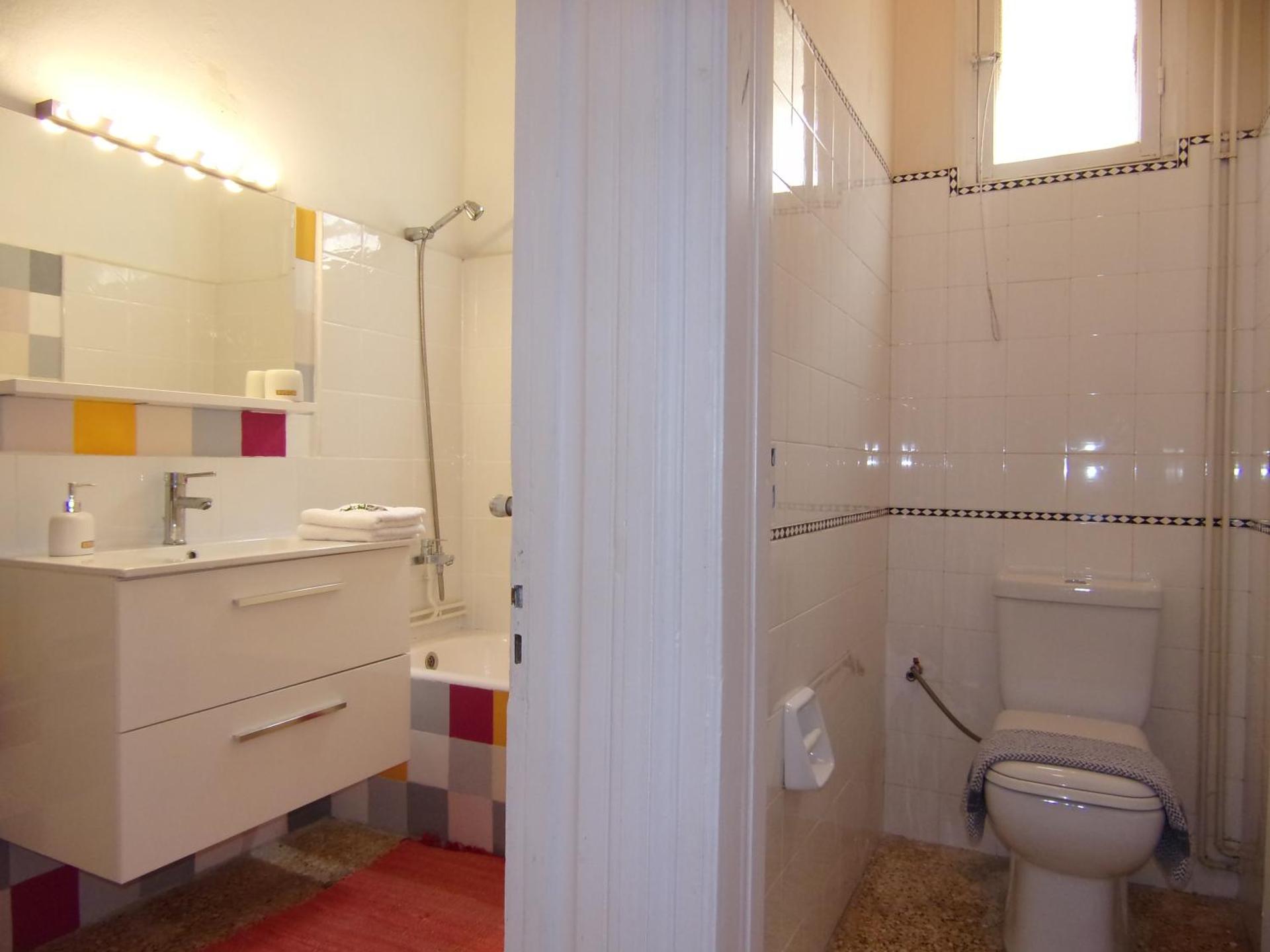 Finestra Rossa old town vintage house