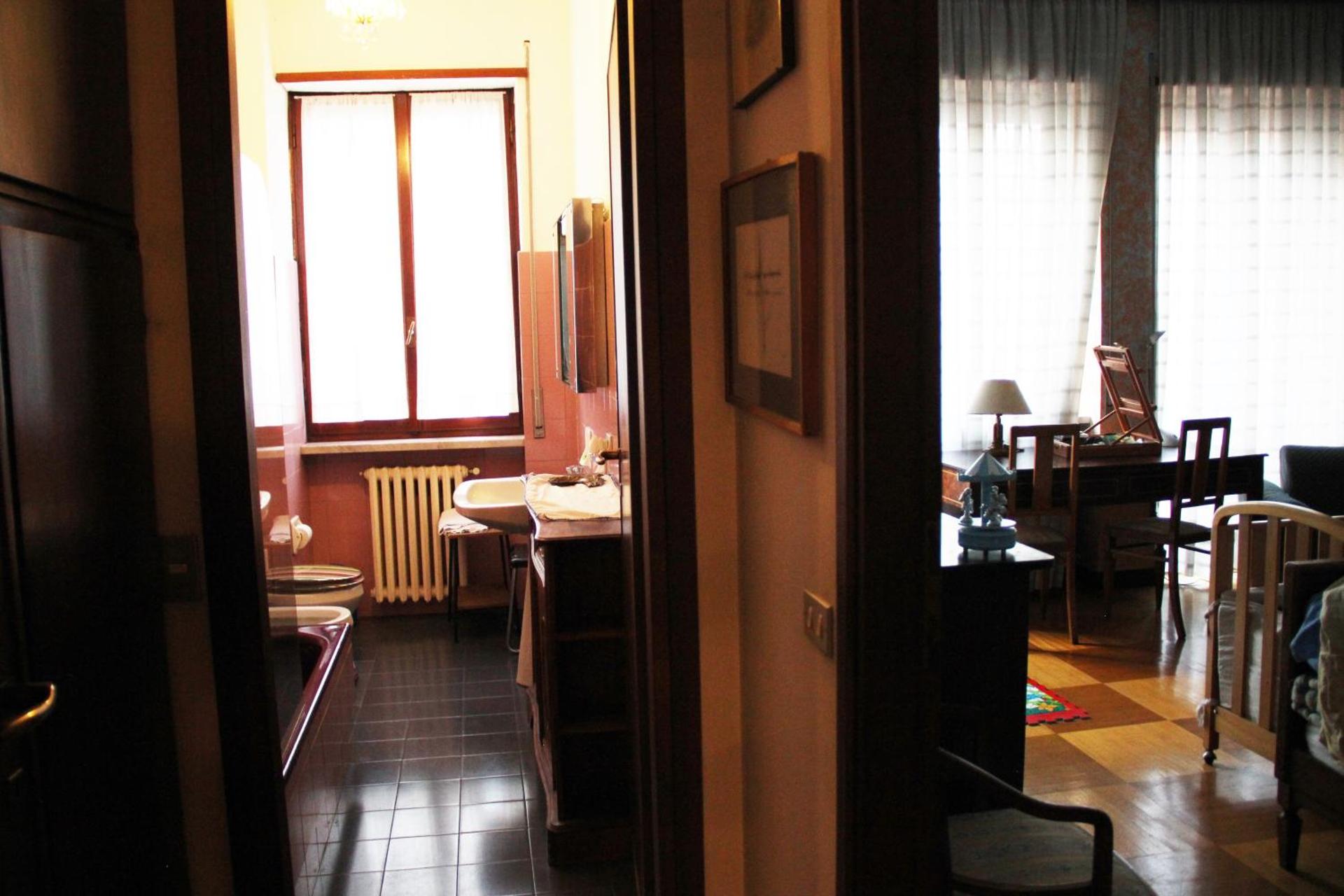 big room in Milano center