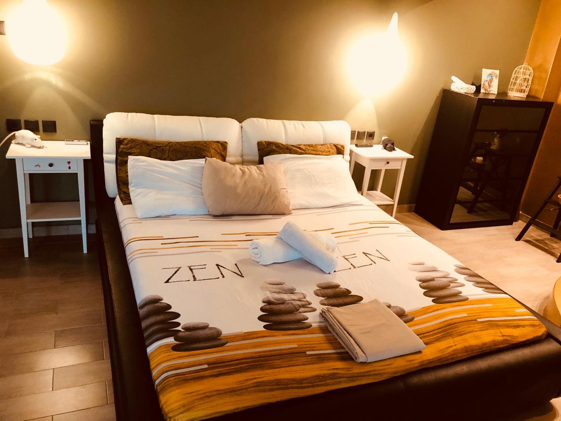 Zoza Luxury villa isthmia by the sea with private pool