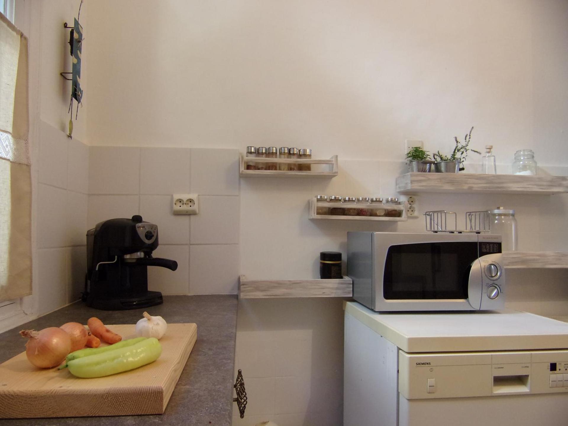 Finestra Rossa old town vintage house