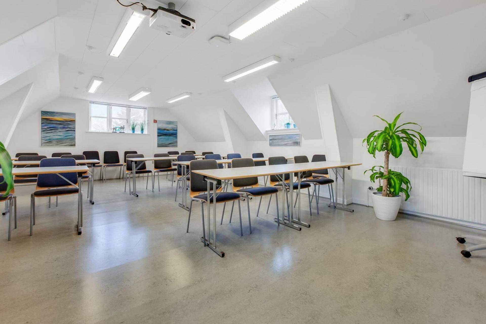 Meeting/conference room