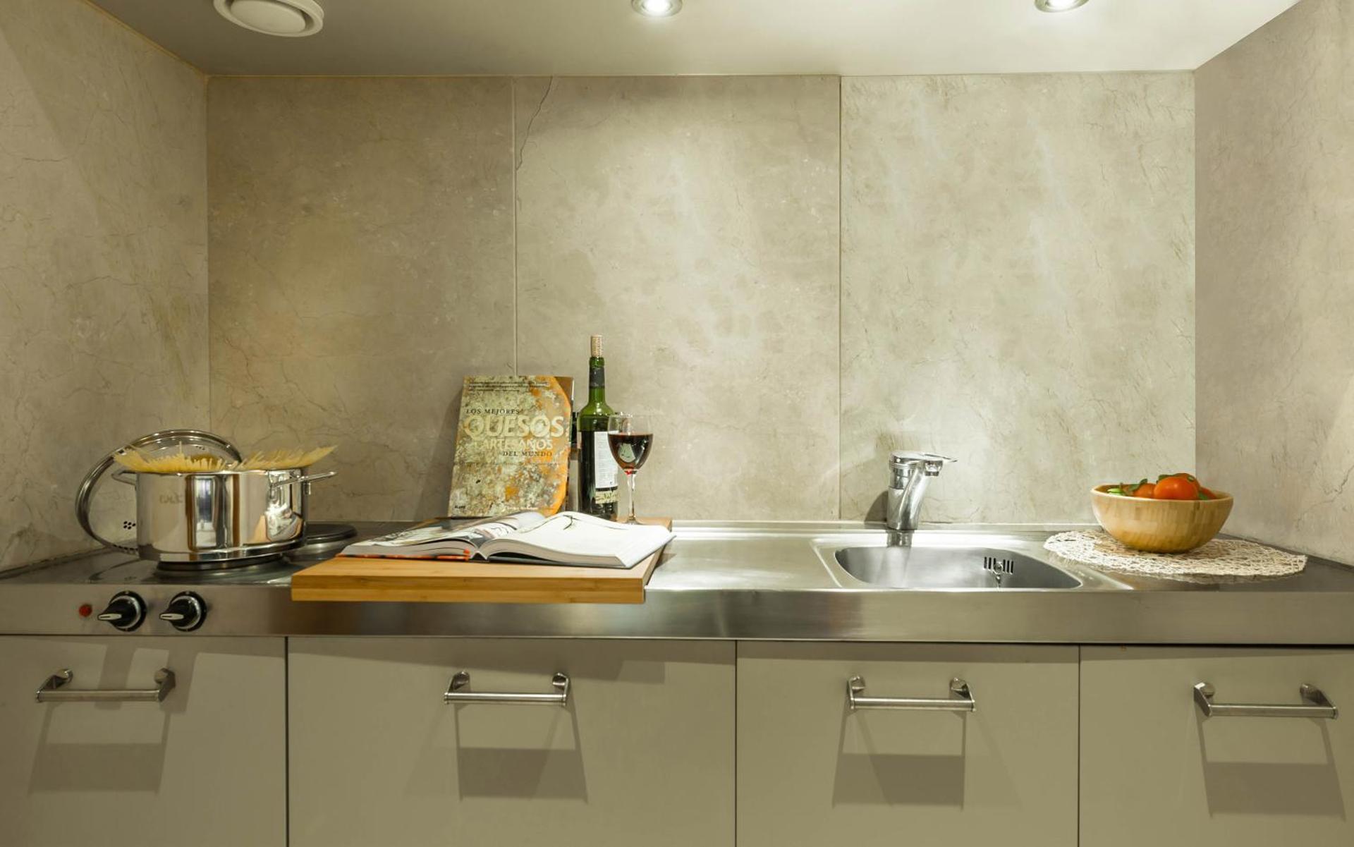 Kitchen or kitchenette