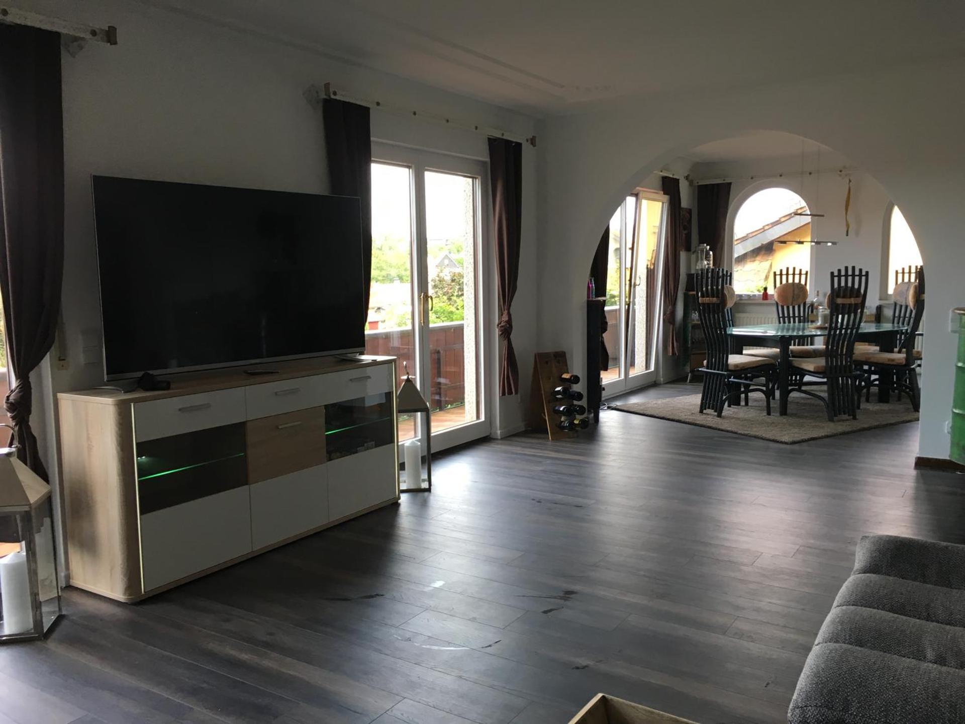 Communal lounge/ TV room