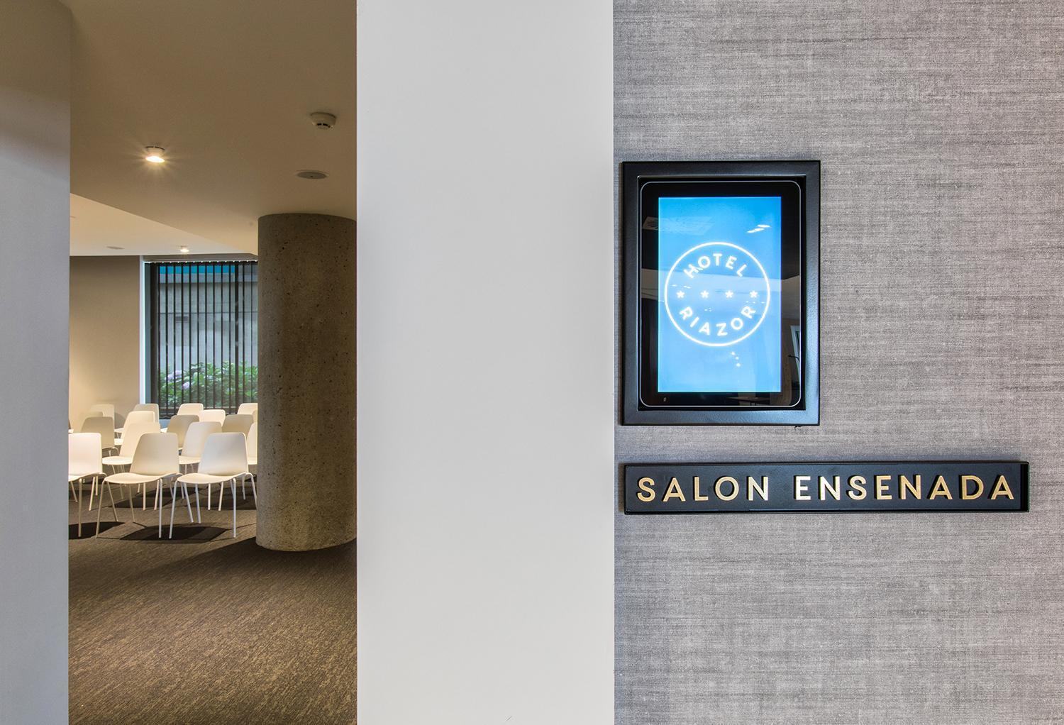 Meeting/conference room