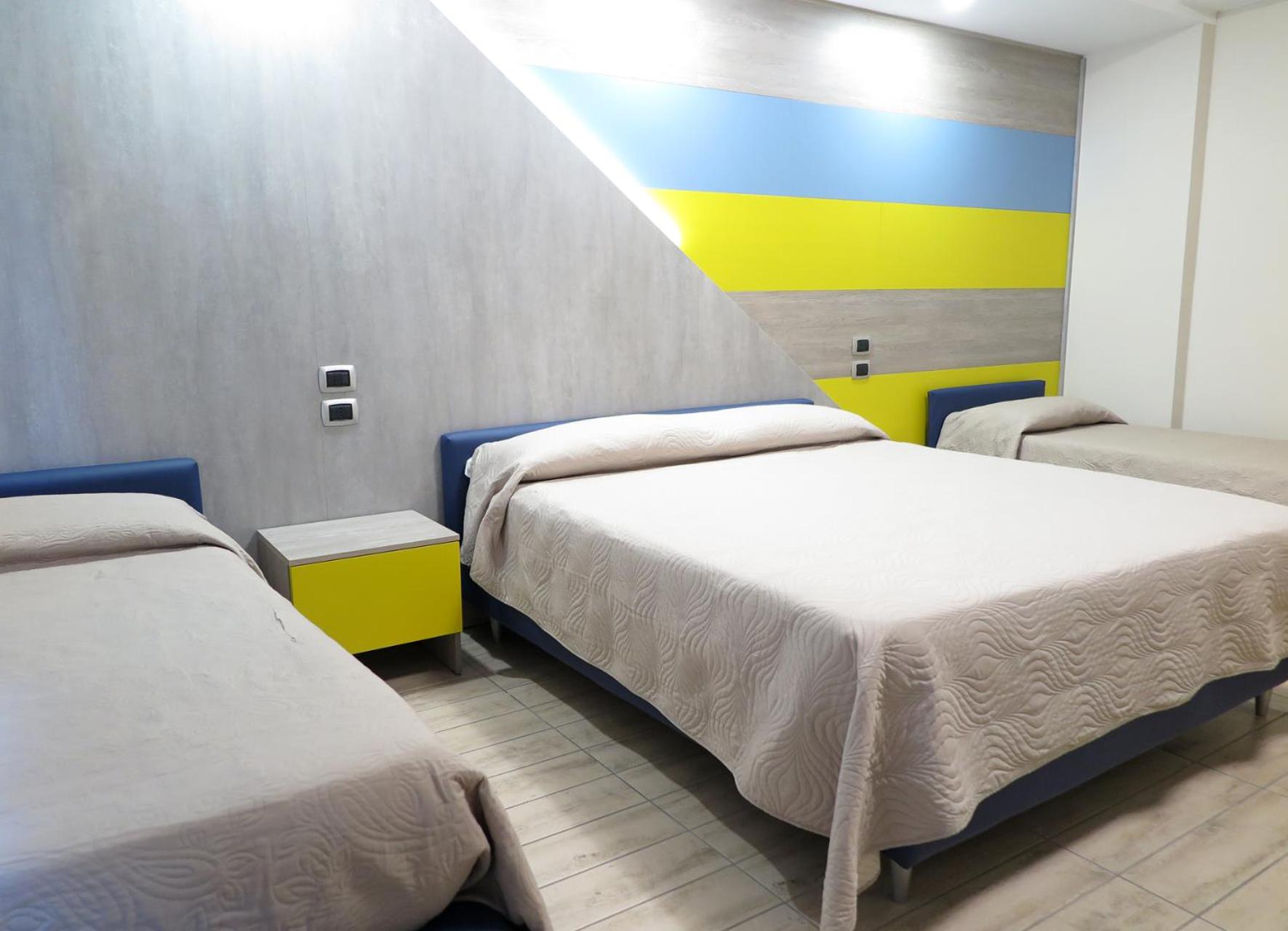 Quadruple Room with Private Bathroom