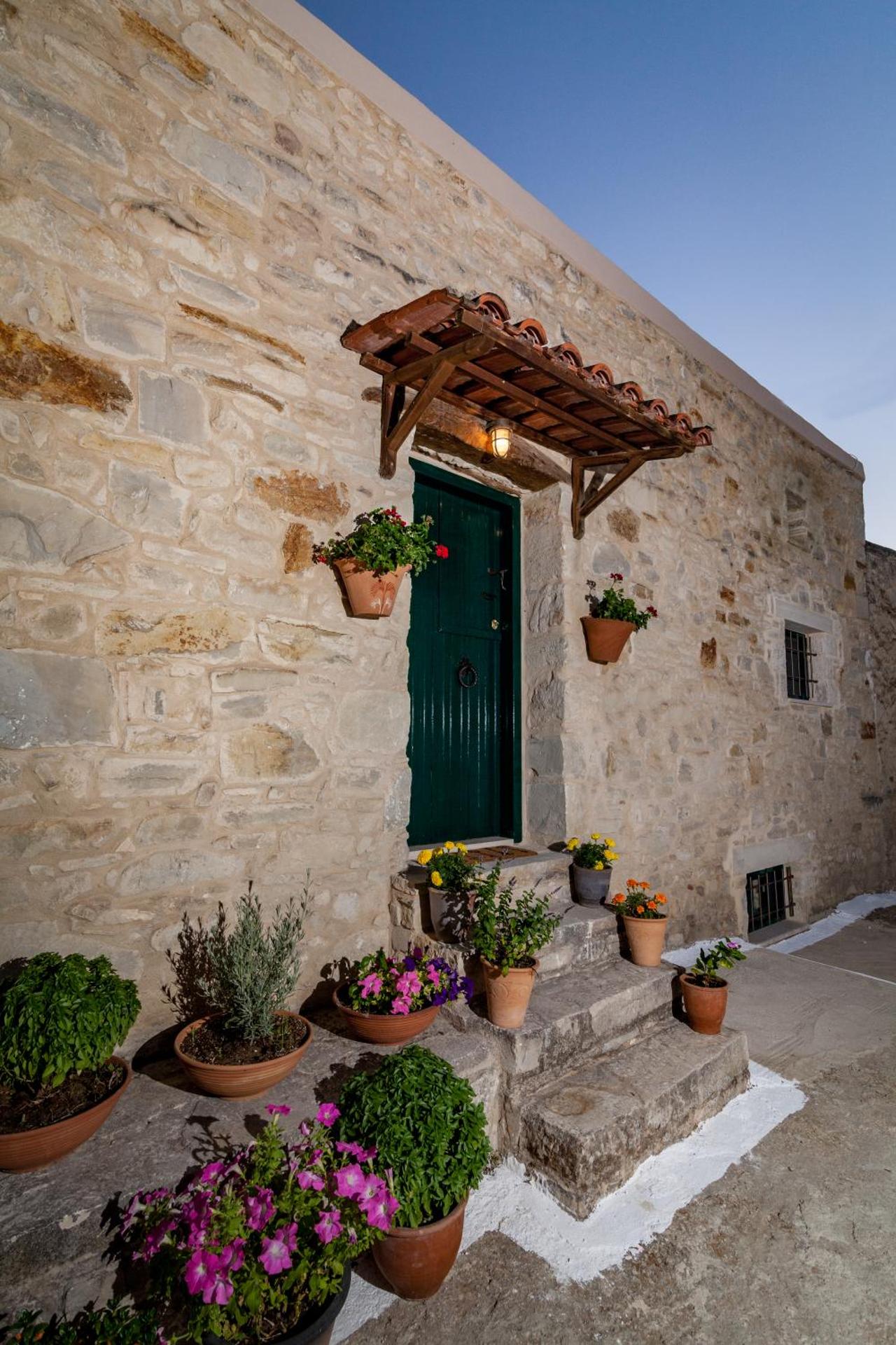 ARISTIDIS'S PLOUTI MOIRES