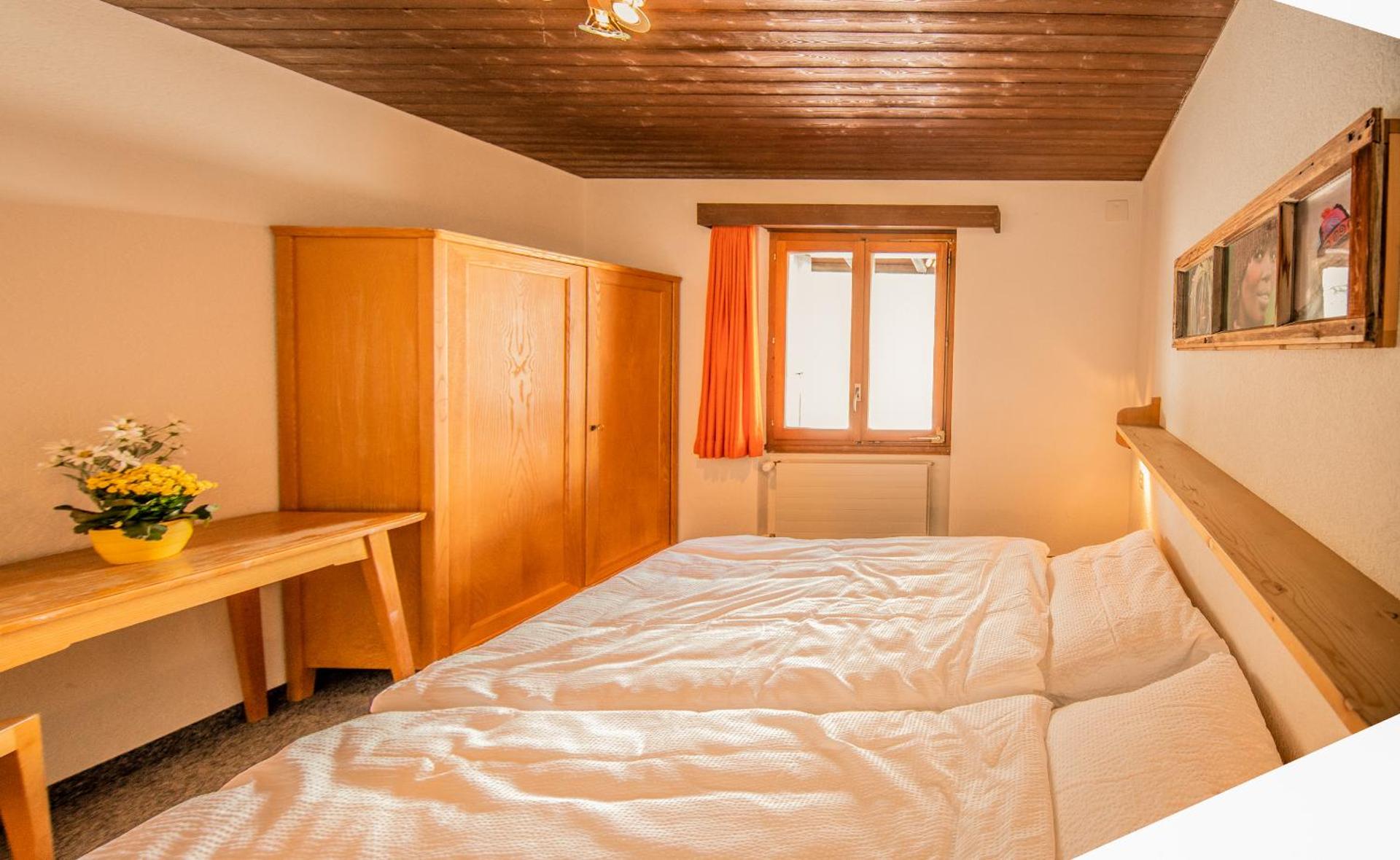 Twin Room with Private Bathroom