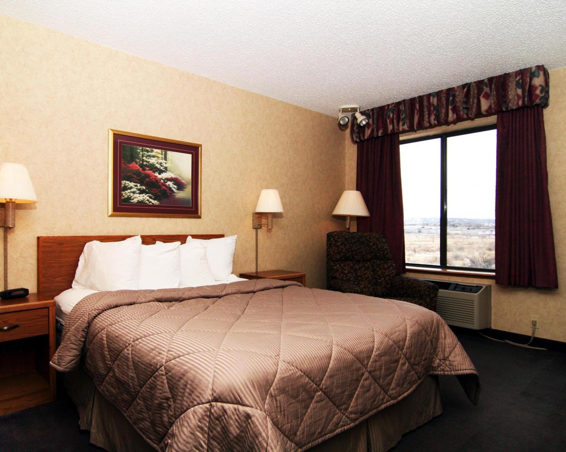 Queen Room - Non-Smoking