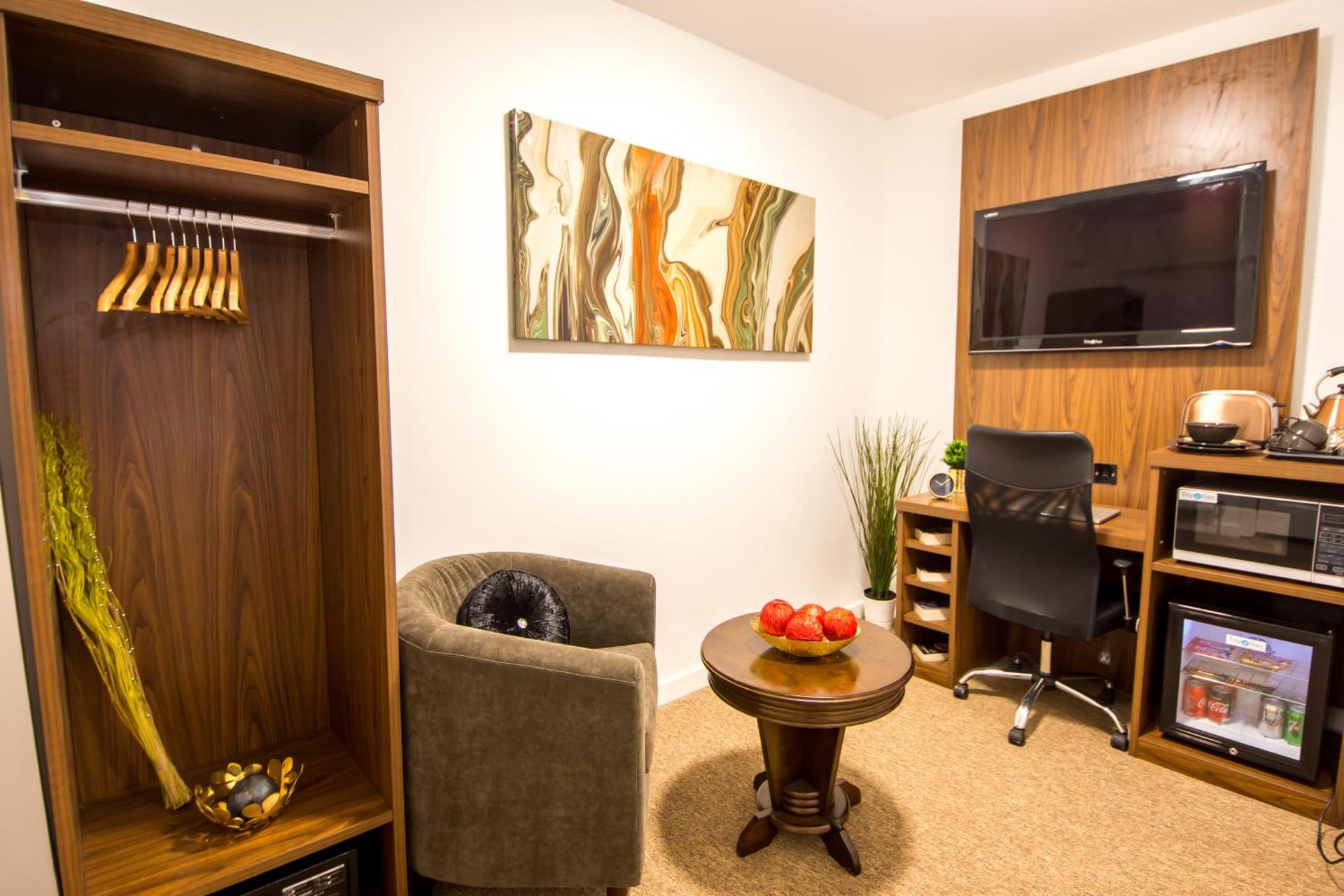 Trivelles Gatwick Hotel & airport Parking