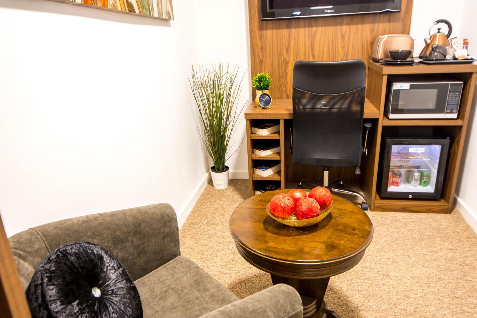 Trivelles Gatwick Hotel & airport Parking