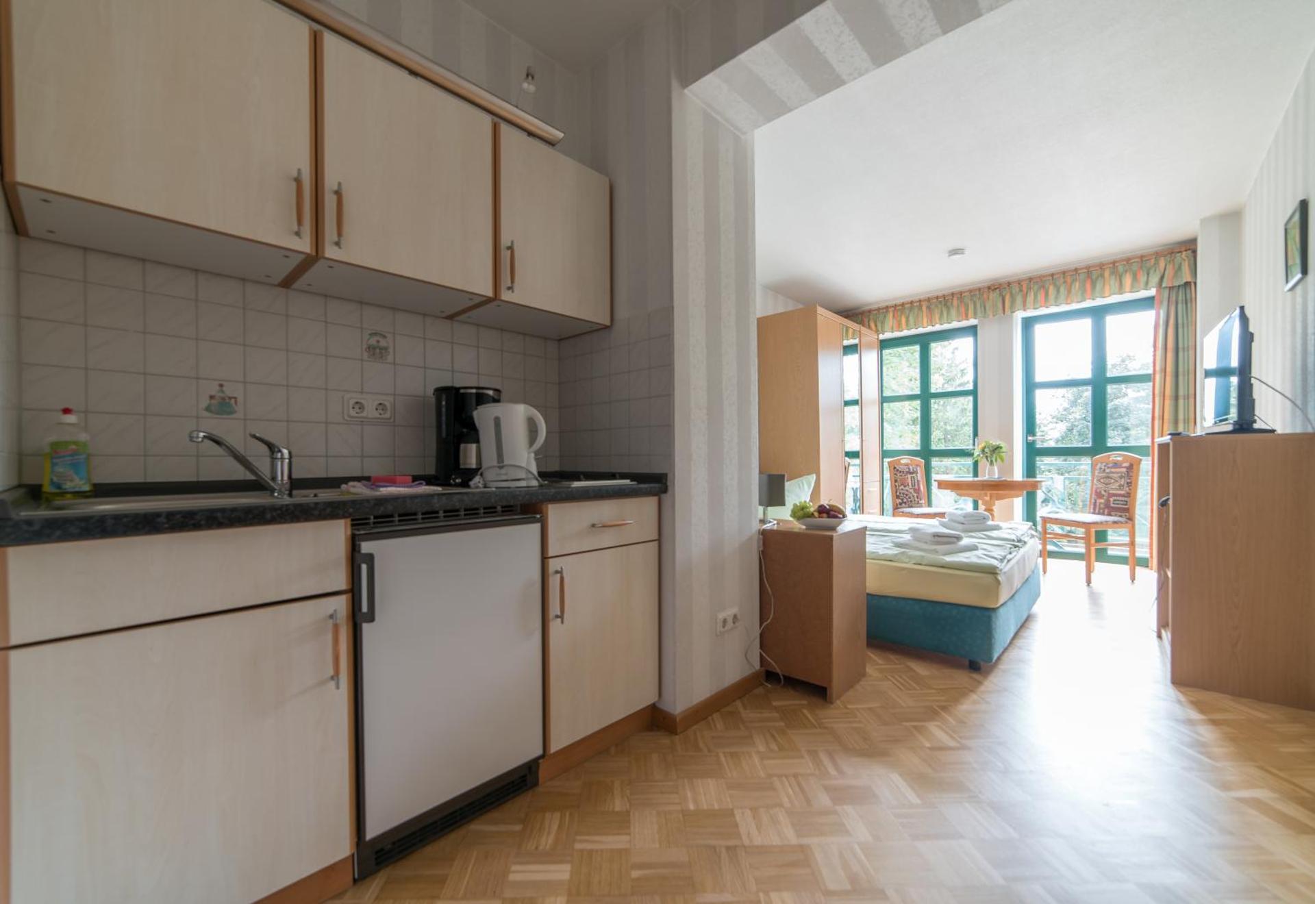 Small Apartment (1 Room)