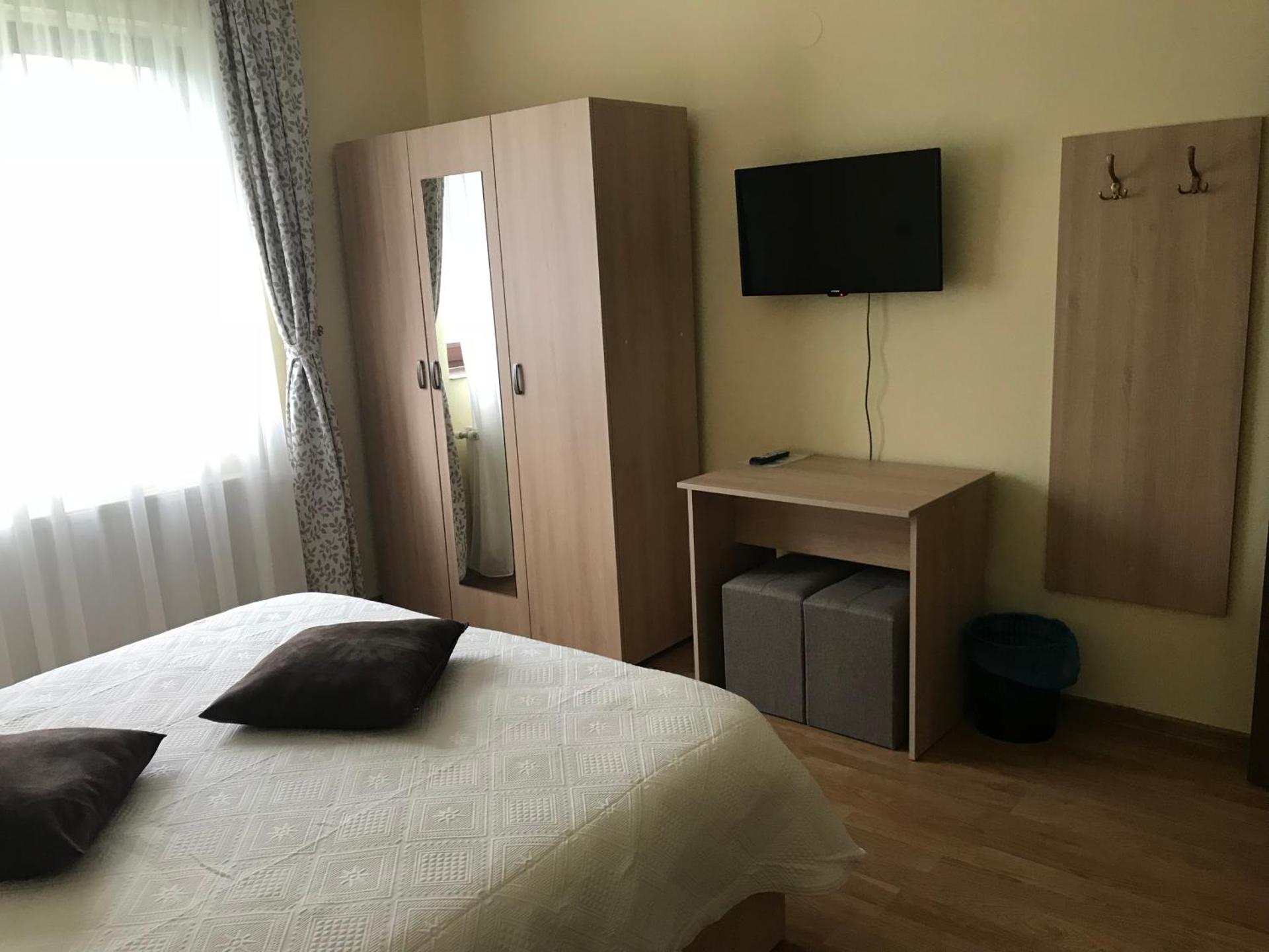 King Room with Mountain View