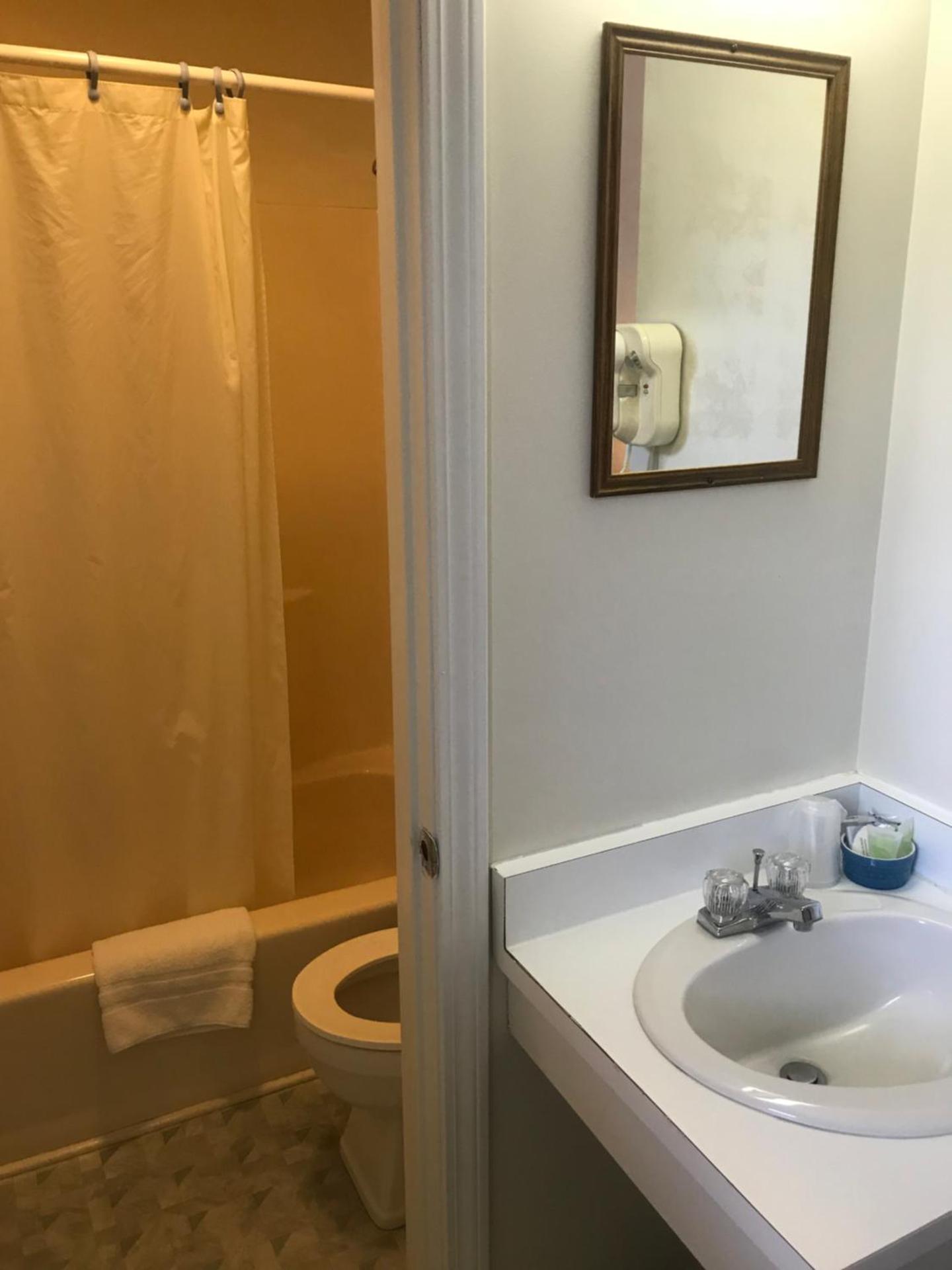 Four Seasons Motor Inn