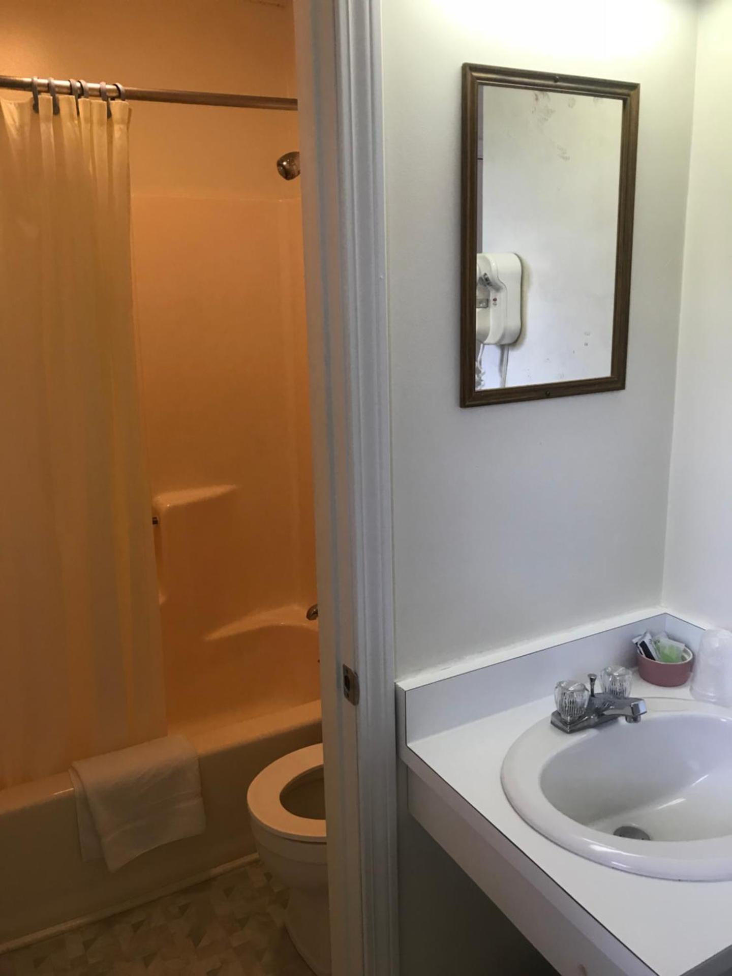 Four Seasons Motor Inn