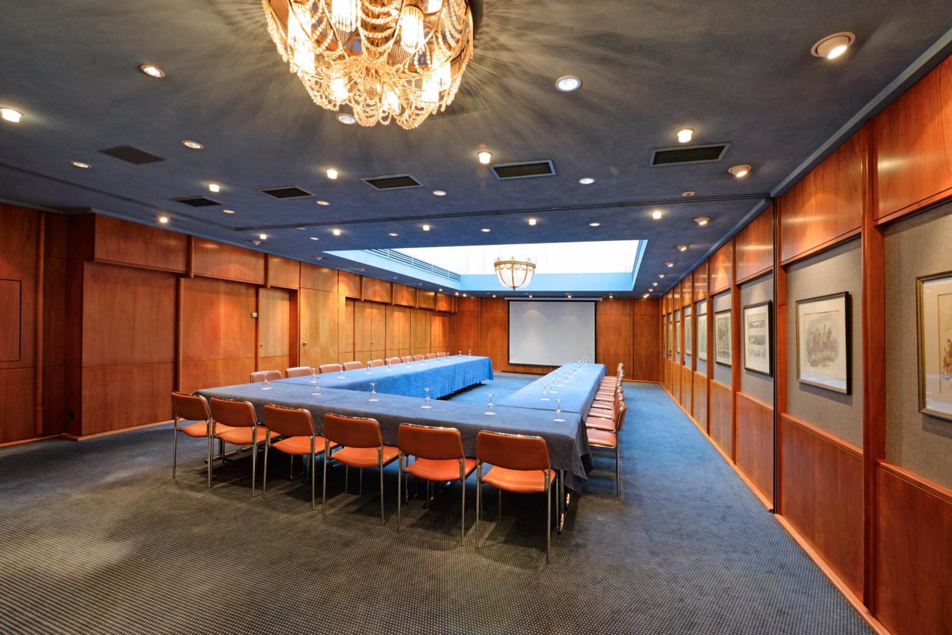 Meeting/conference room