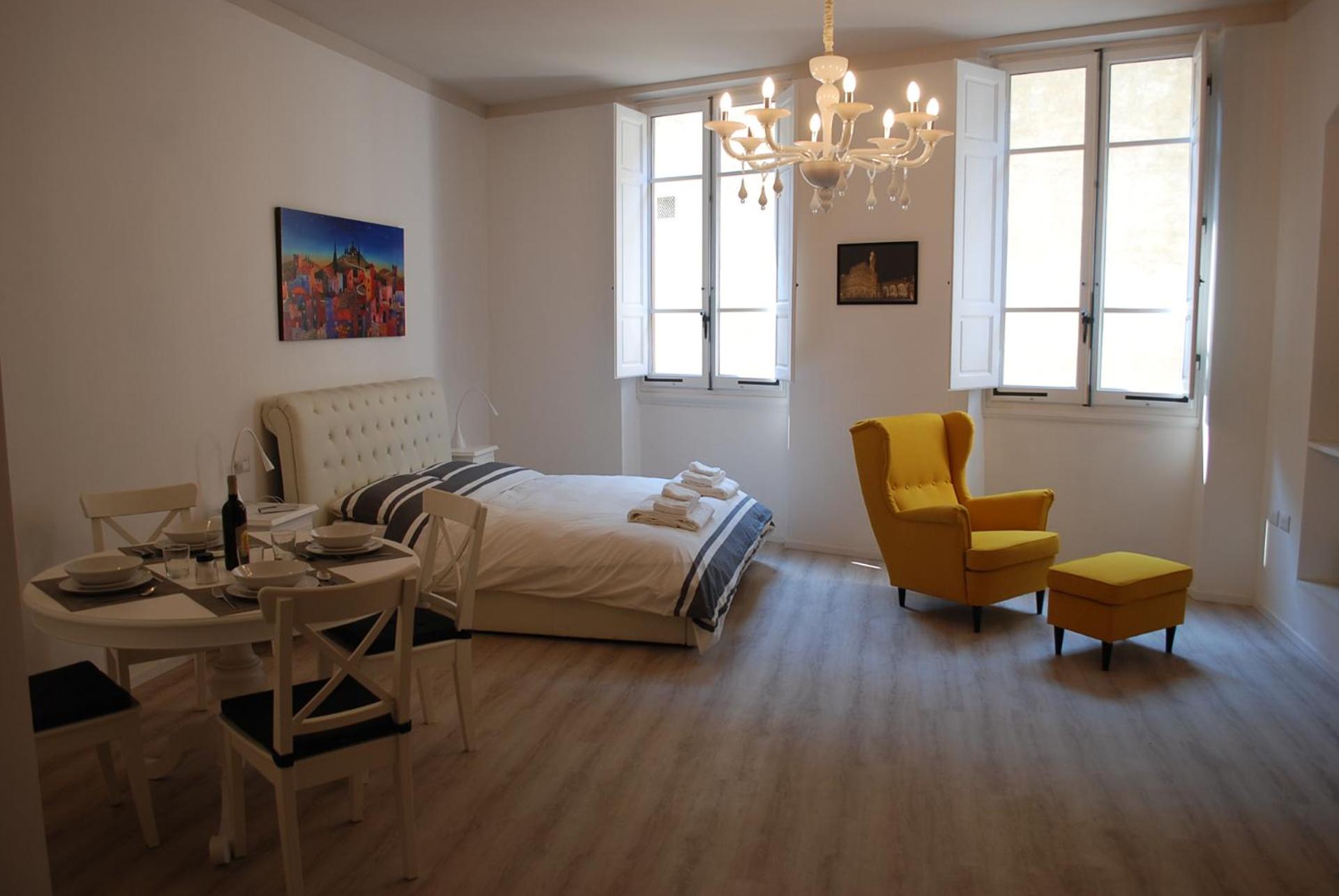 Berardi Palace - Vigna Nuova Apartment